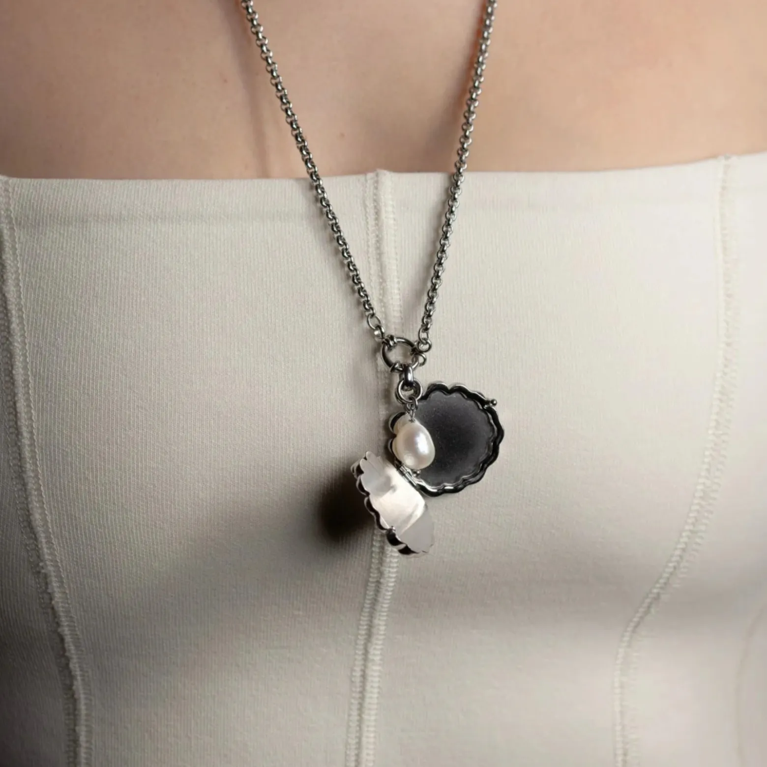Halsband Venus Shell Locket